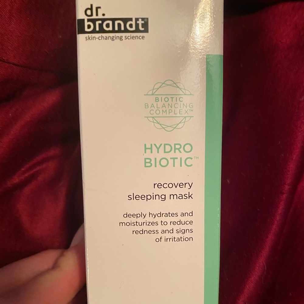 Full-size Dr.Brandt sleeping mask